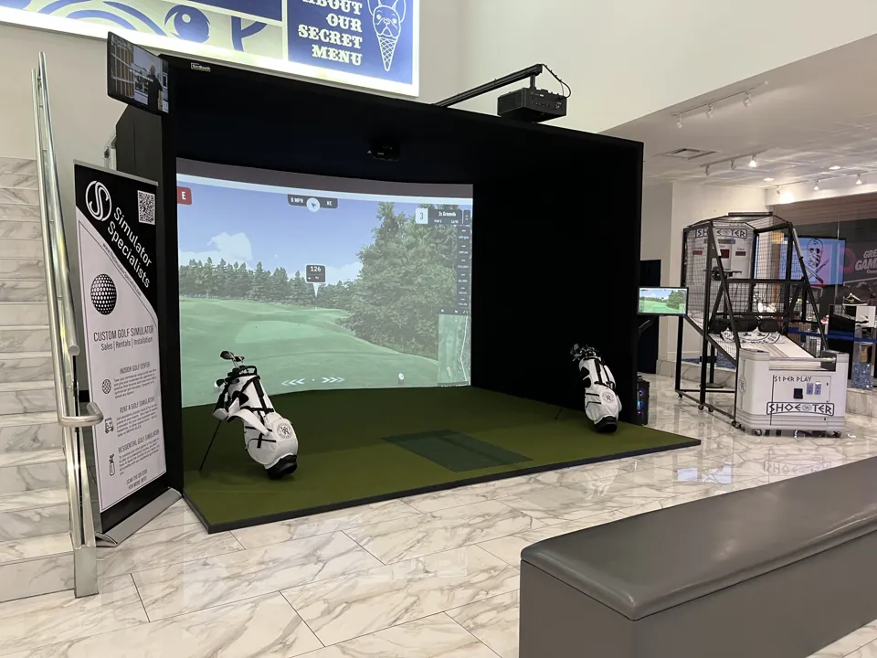 Completed golf simulator at the former UN showcase in the Forum Shops, Las Vegas